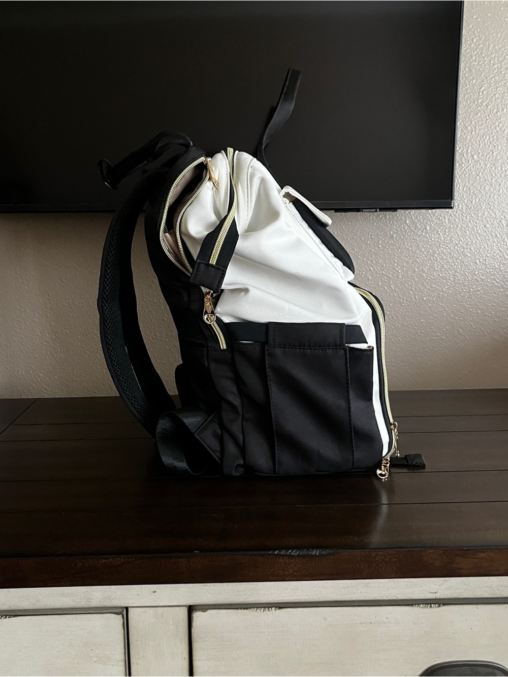Modern Lunch Backpack – The Ultimate Backpack - Picture 3 of 11